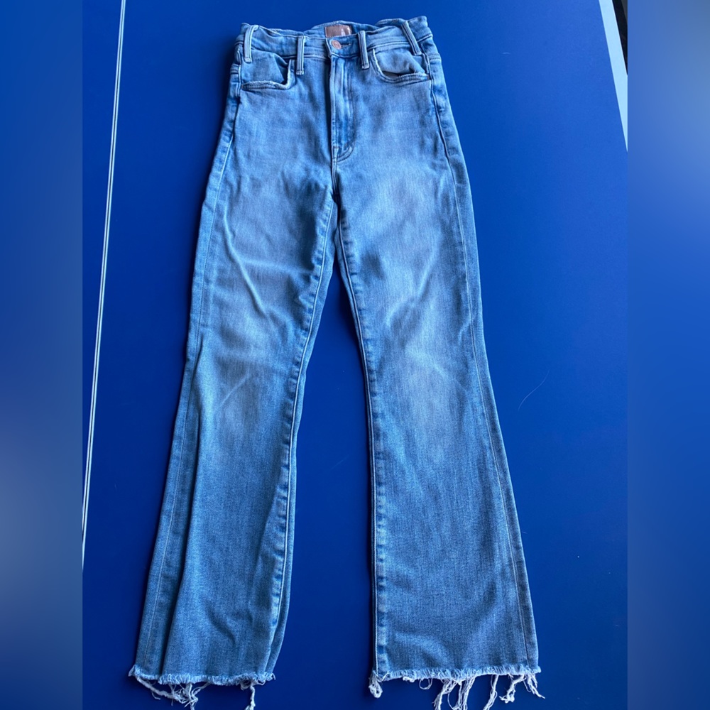 MOTHER jeans. The Hustler Ankle Fray. Sz 23. Stretch.